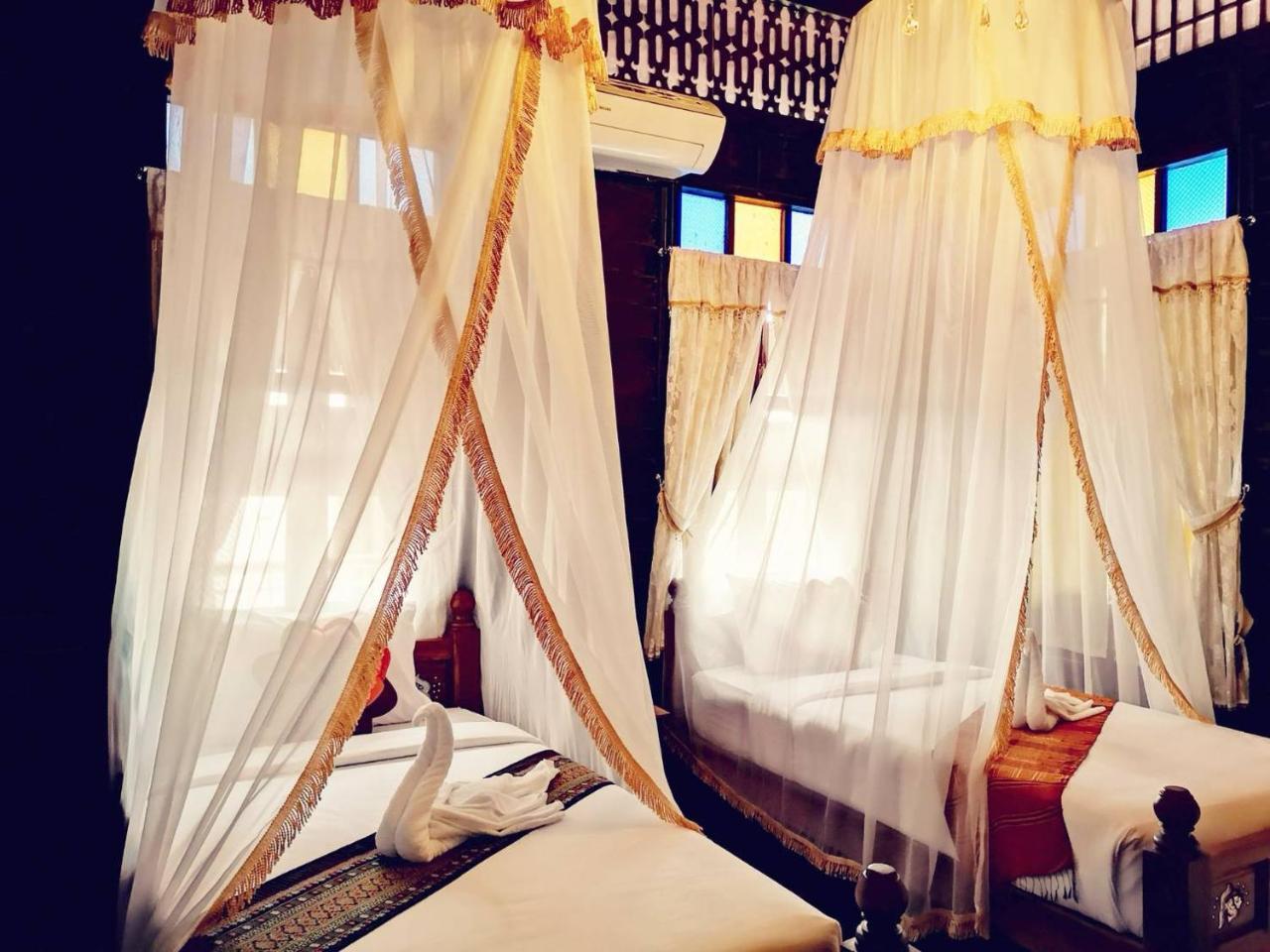 Baan Sithepaban Guesthouse Phitsanulok Ngoại thất bức ảnh