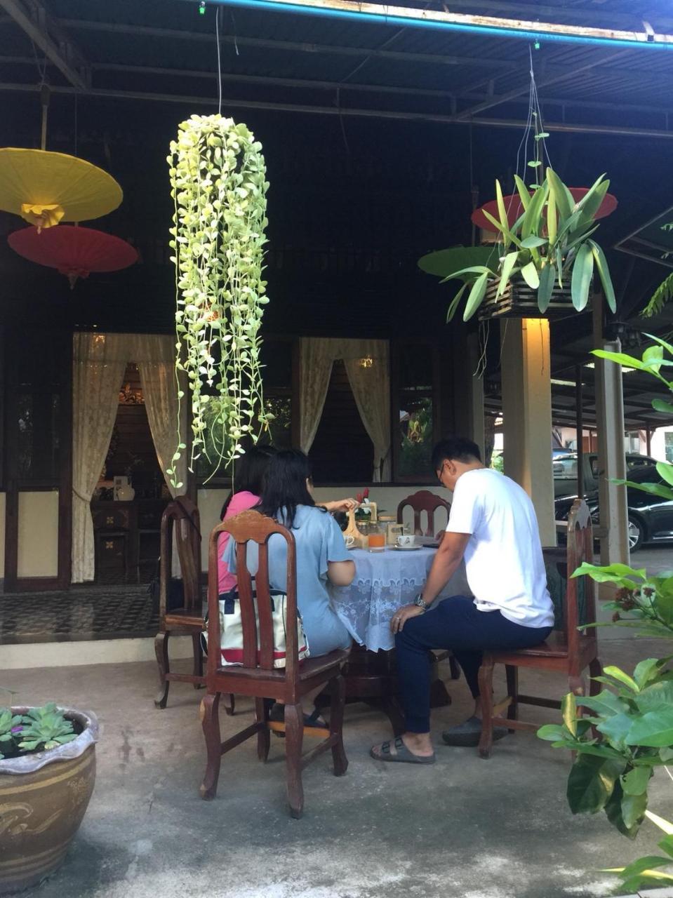 Baan Sithepaban Guesthouse Phitsanulok Ngoại thất bức ảnh