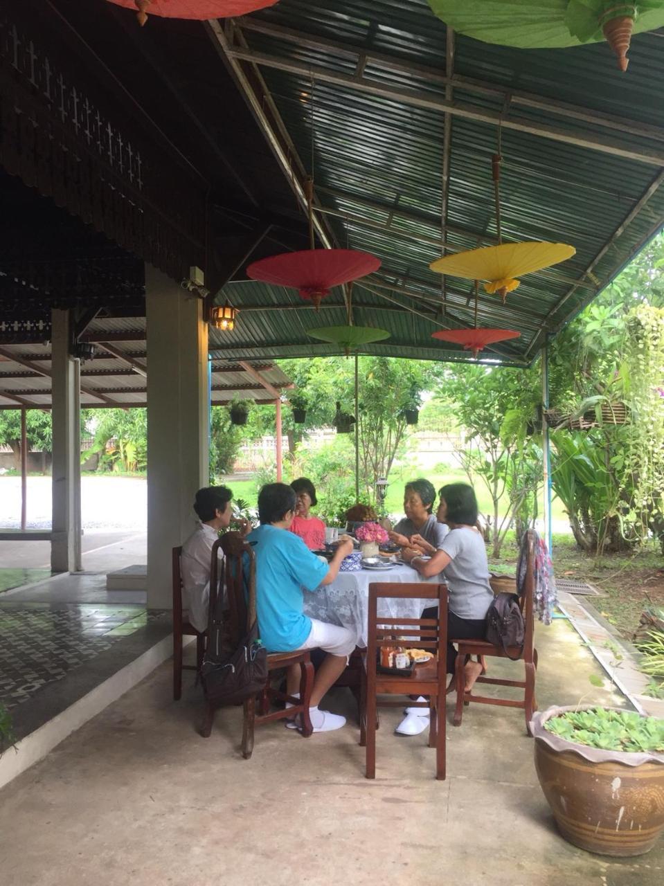 Baan Sithepaban Guesthouse Phitsanulok Ngoại thất bức ảnh