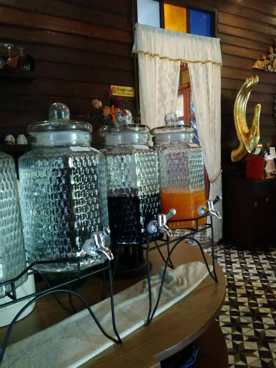 Baan Sithepaban Guesthouse Phitsanulok Ngoại thất bức ảnh