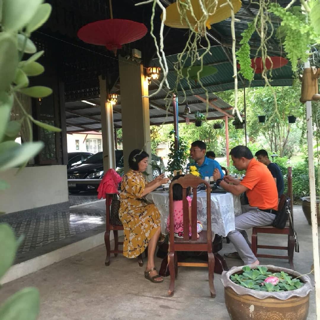 Baan Sithepaban Guesthouse Phitsanulok Ngoại thất bức ảnh