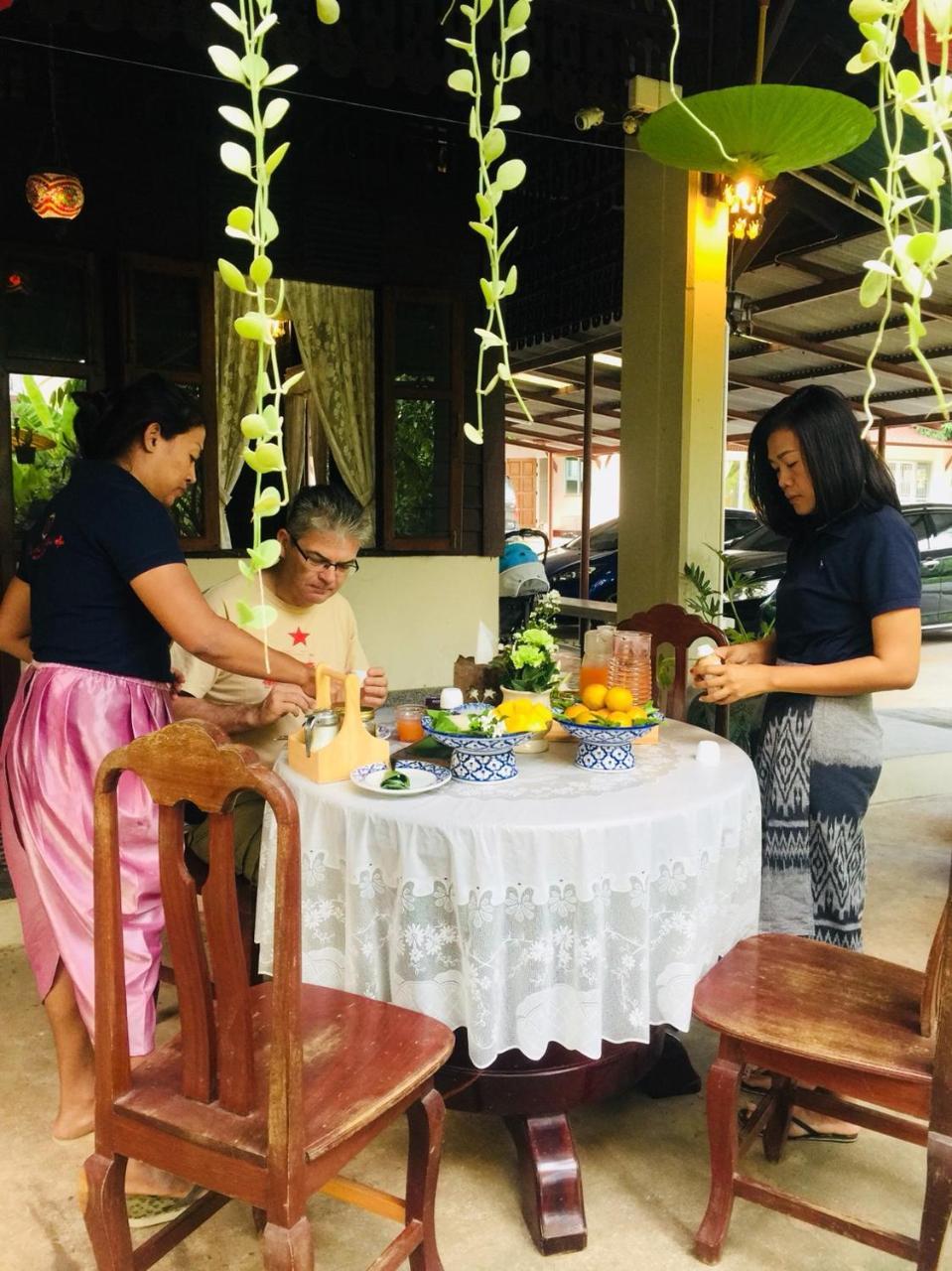 Baan Sithepaban Guesthouse Phitsanulok Ngoại thất bức ảnh